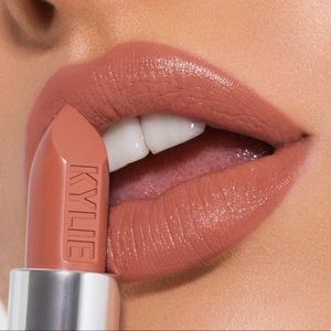 Kylie Jenner Lipstick Dulce De Leche 👄